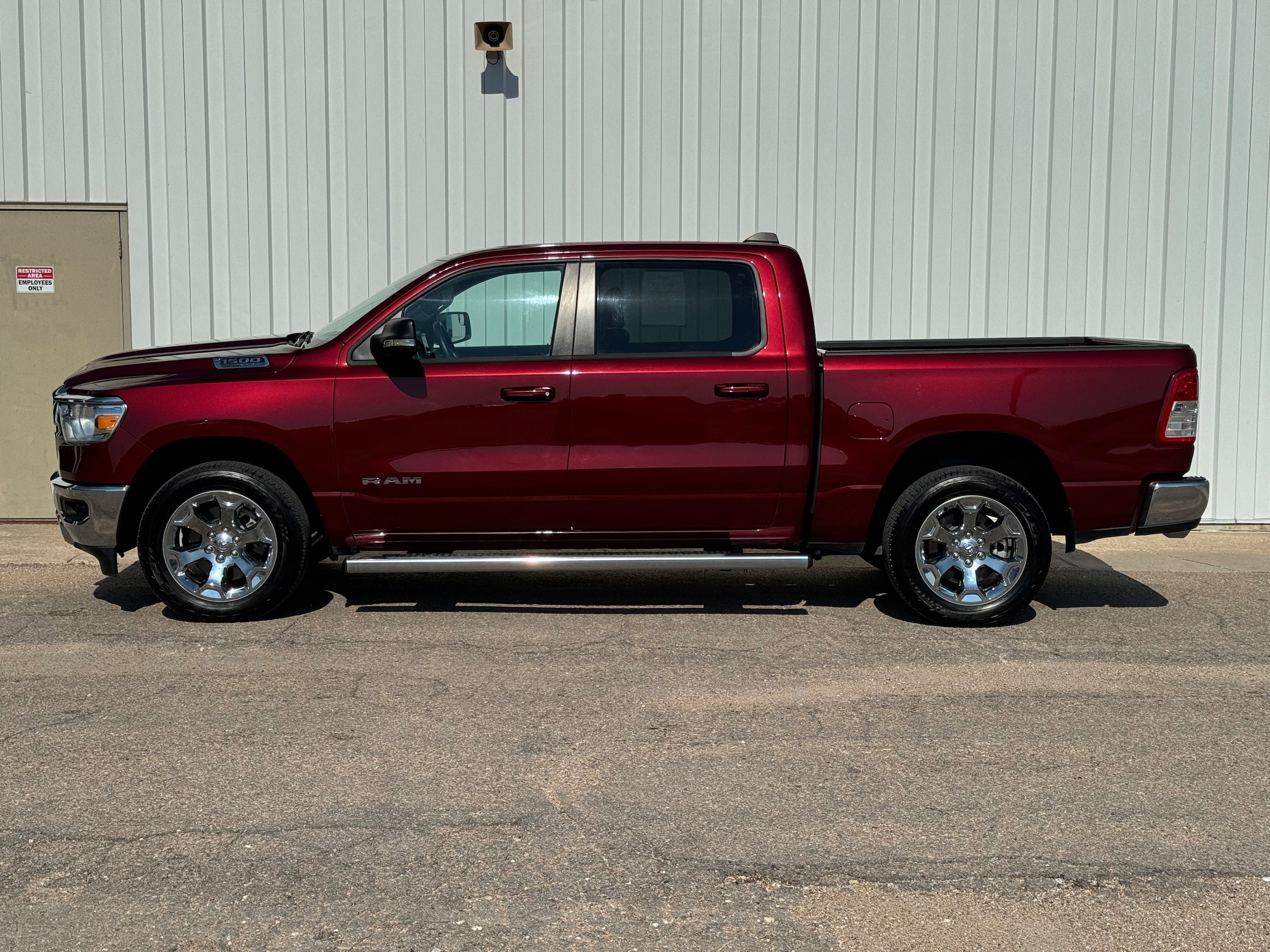 Used 2022 RAM Ram 1500 Pickup Big Horn/Lone Star with VIN 1C6SRFFT3NN387017 for sale in Broken Bow, NE