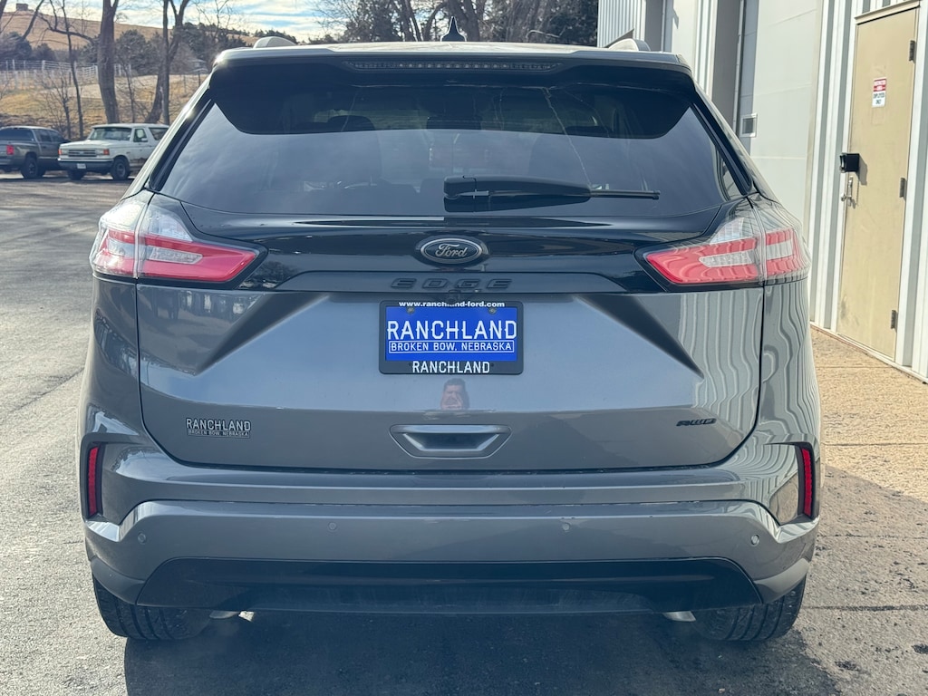 Used 2024 Ford Edge SE SUV