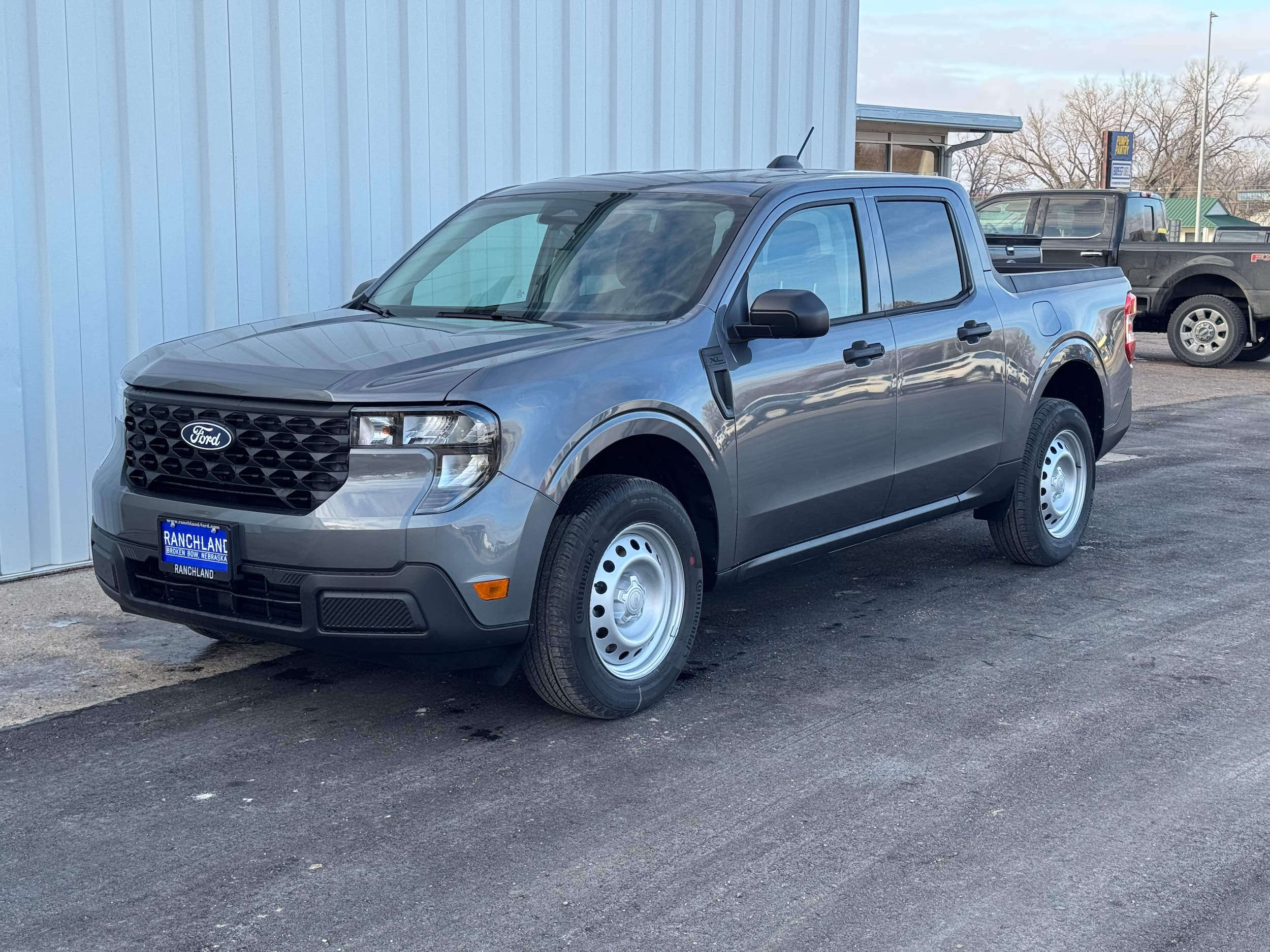 2025 Ford Maverick XL's photo