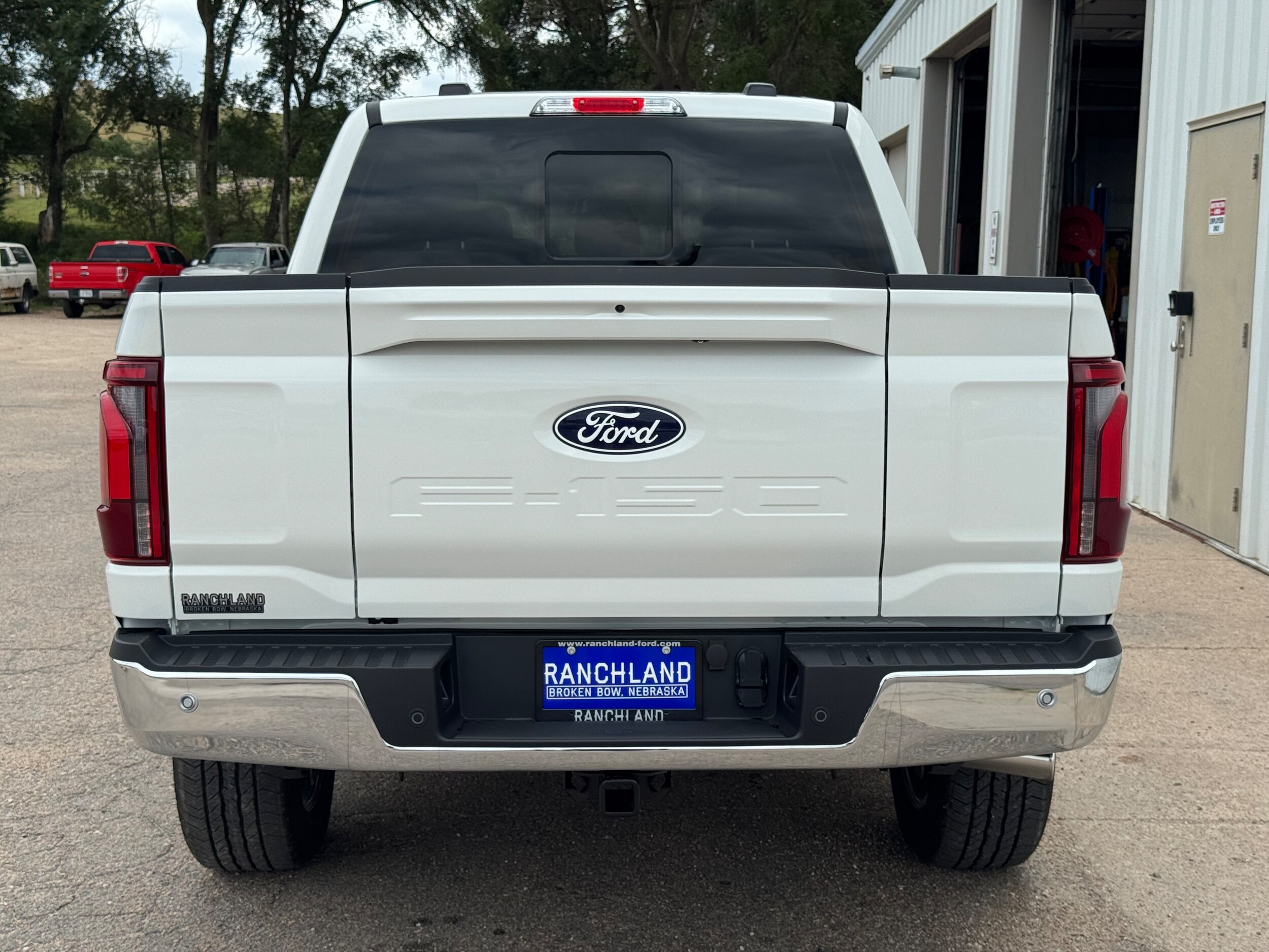 2025 Ford F-150 Lariat photo 3