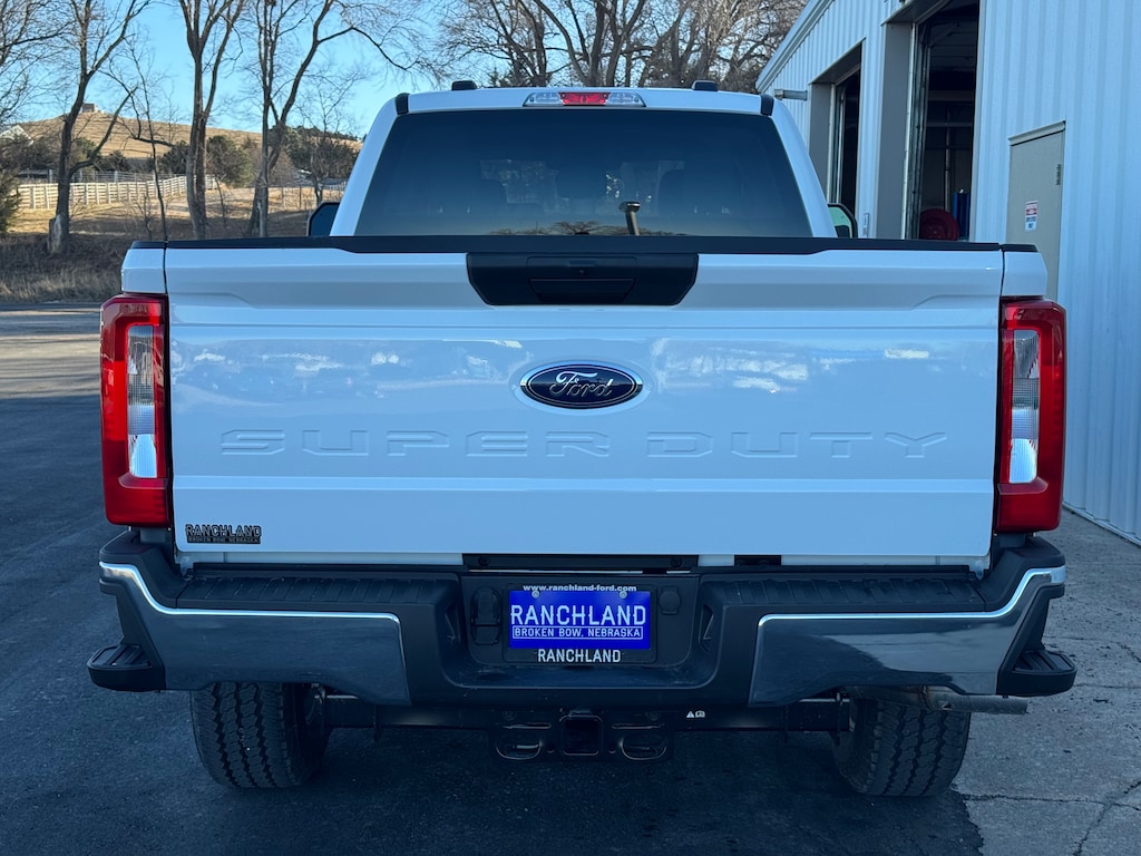 New 2026 Ford F-350 F-350 XLT Truck Crew Cab