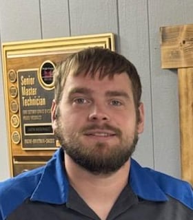Staff member Logan Callaway from ID_e919d4ec1123