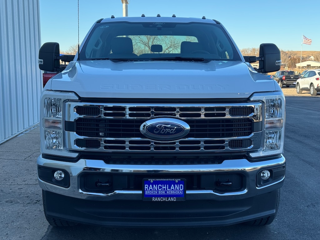 New 2026 Ford F-350 F-350 XLT Truck Crew Cab