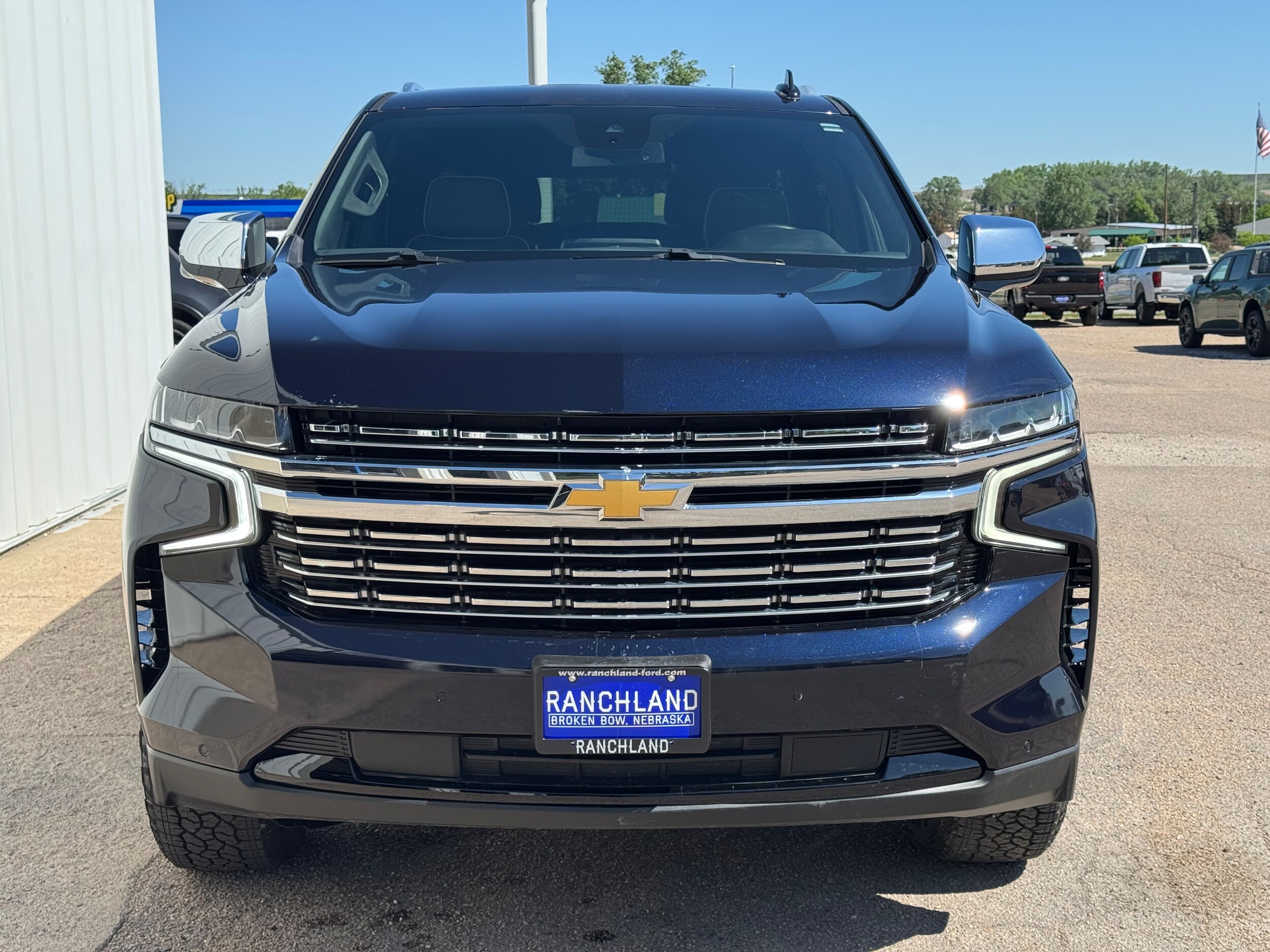 2023 Chevrolet Suburban Premier photo 4