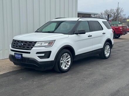 2016 Ford Explorer Base SUV