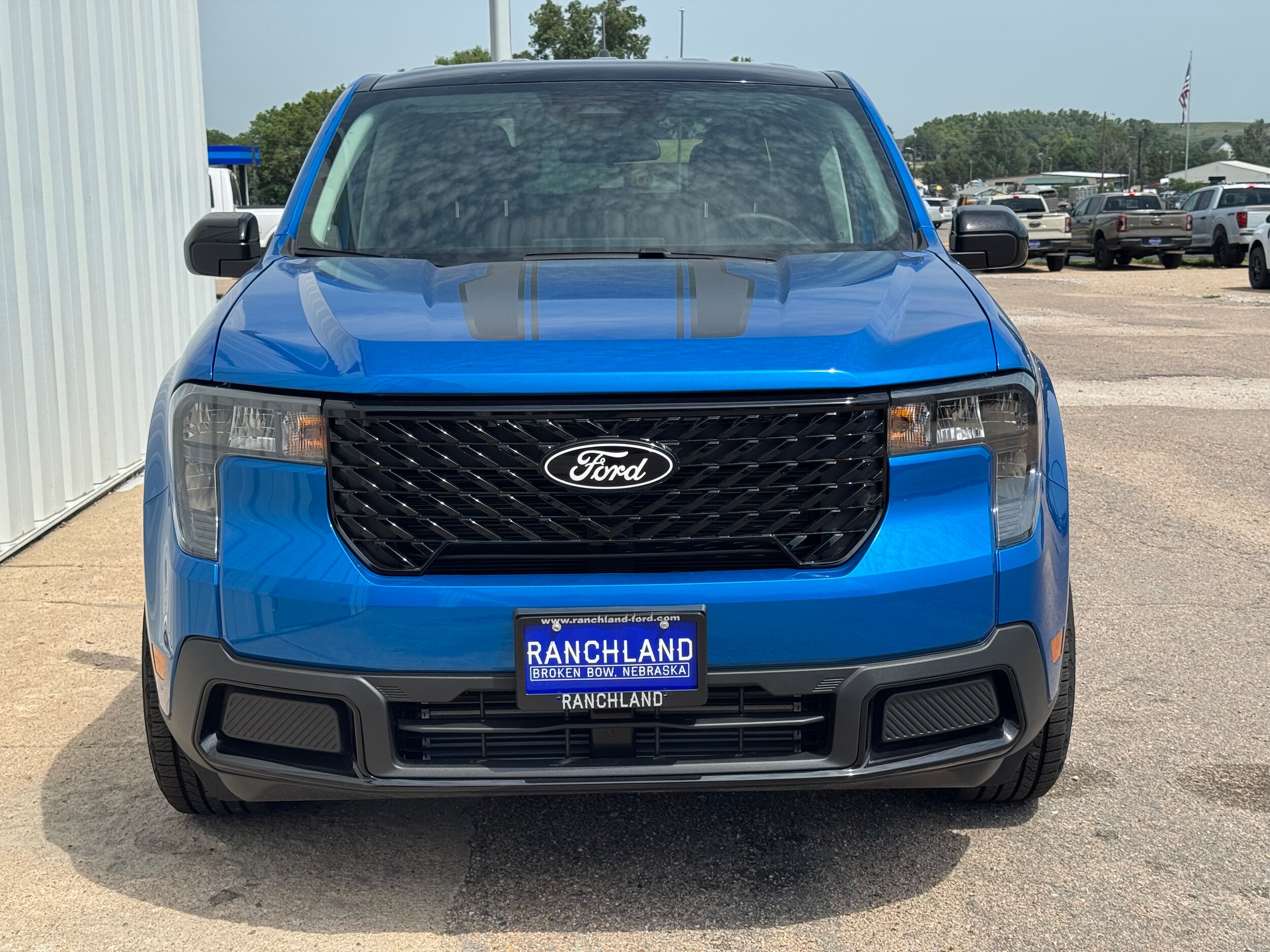 2025 Ford Maverick XLT photo 2