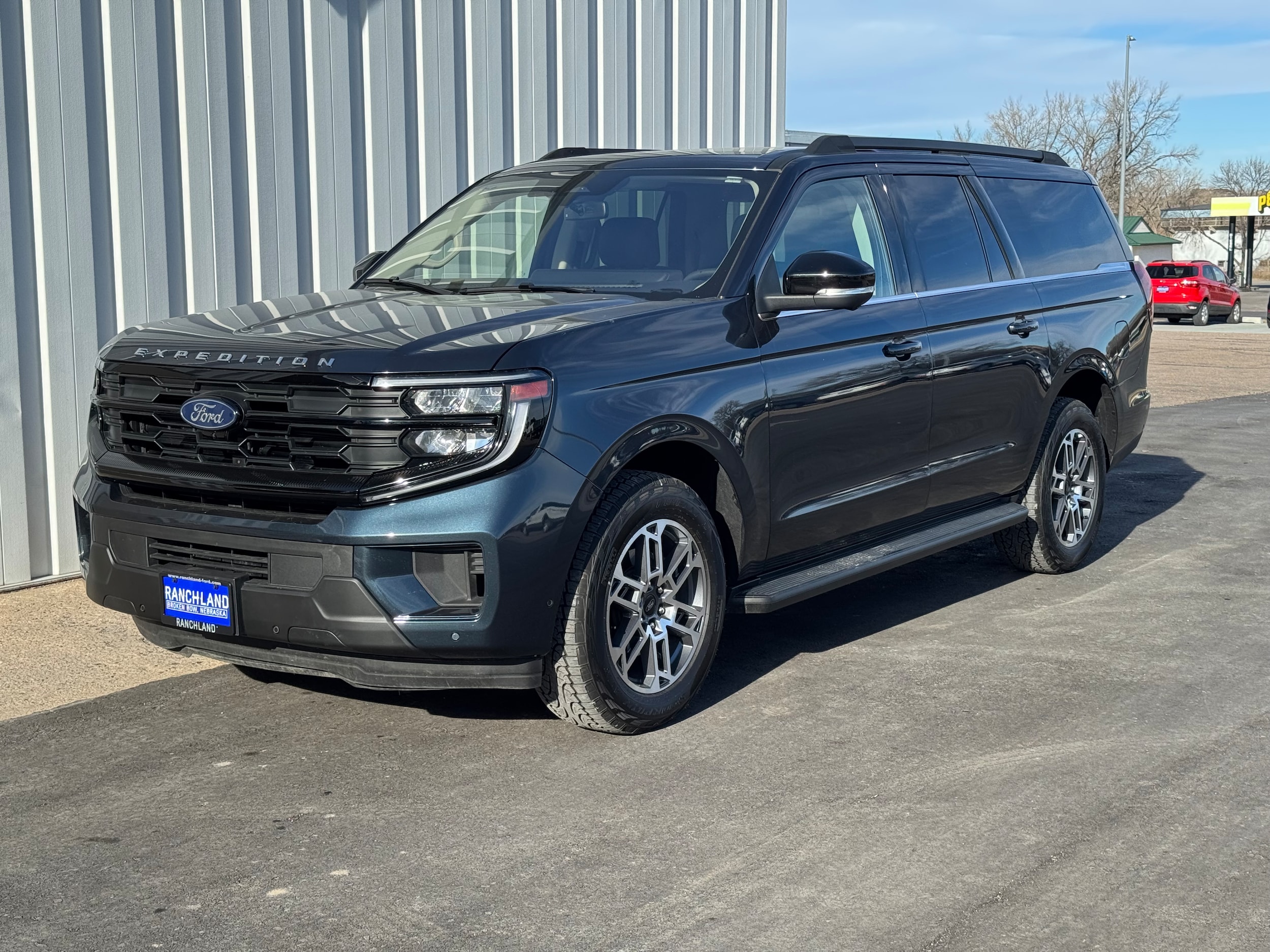 2025 Ford Expedition Active's photo