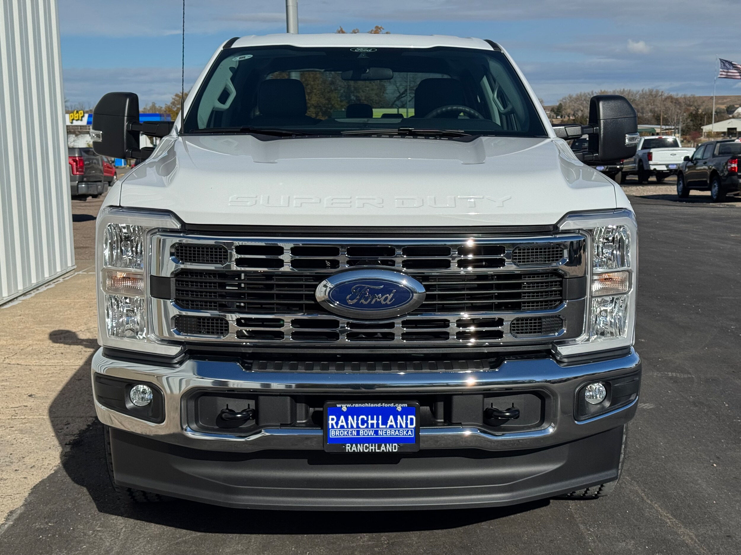 2026 Ford F-350 XLT photo 4