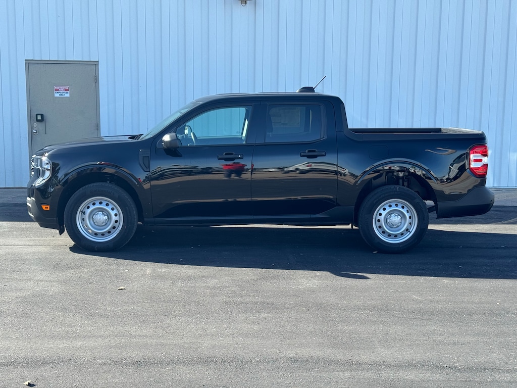 New 2025 Ford Maverick XL Truck SuperCrew