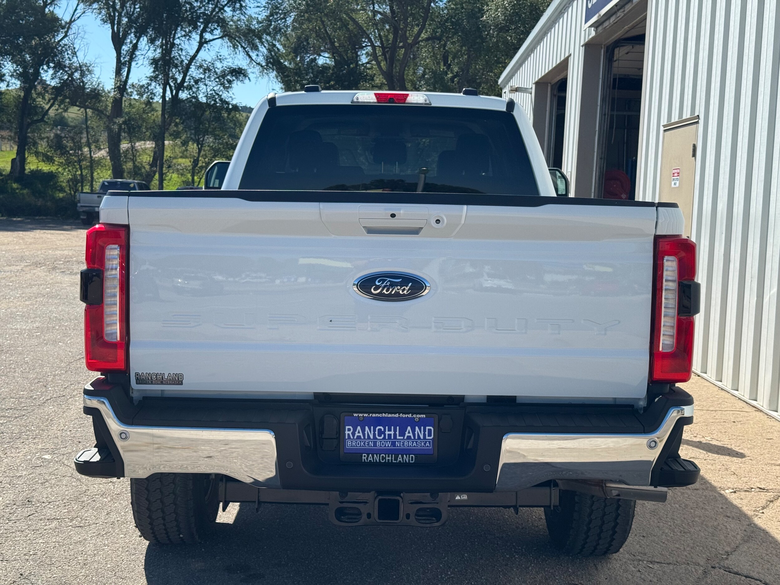 2026 Ford F-350 Lariat photo 3