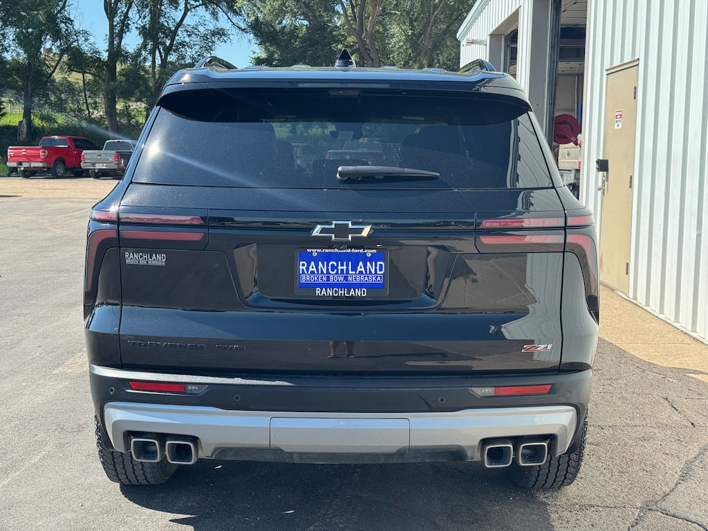 Used 2025 Chevrolet Traverse Z71 SUV