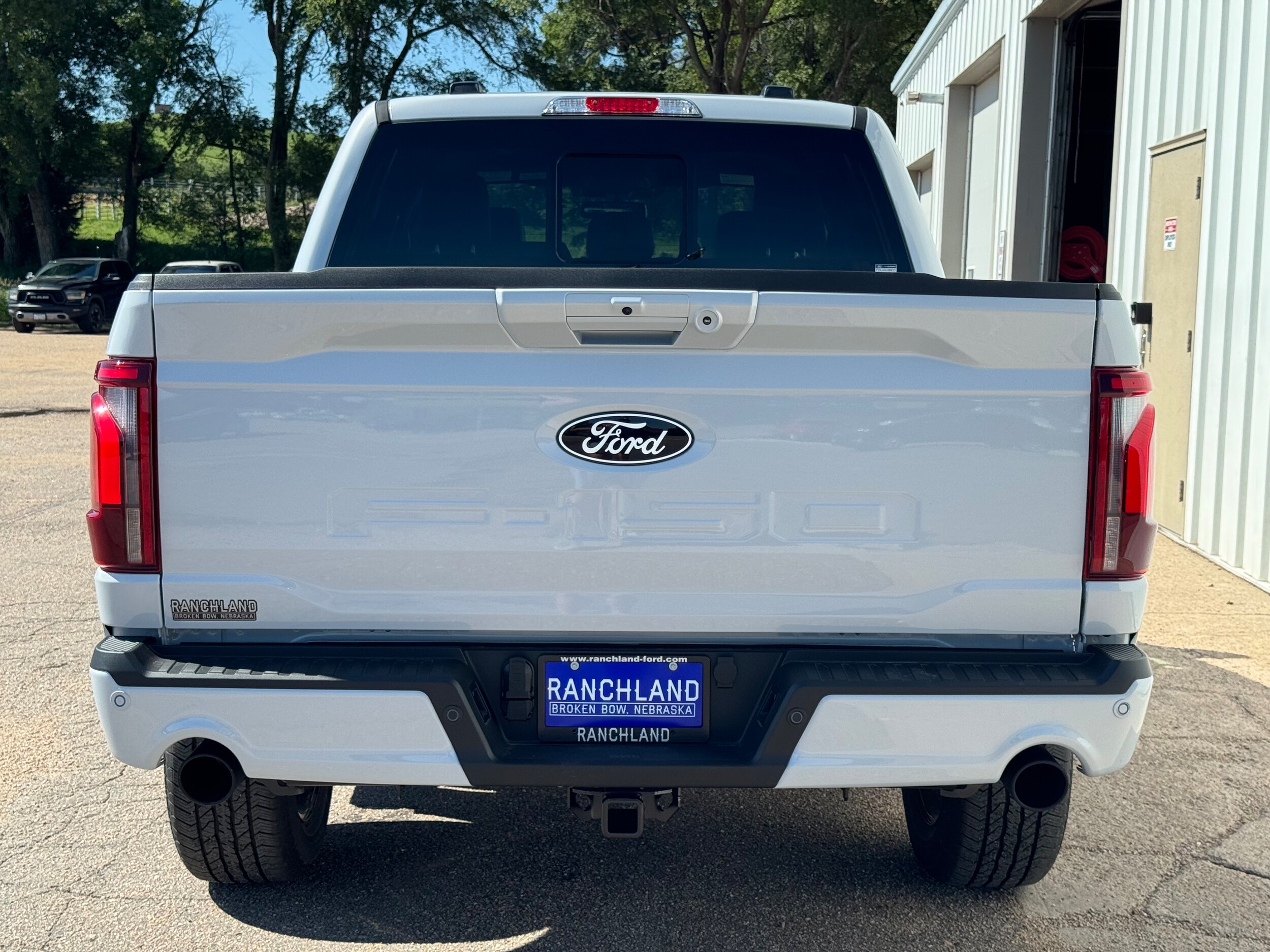 2025 Ford F-150 Lariat photo 3