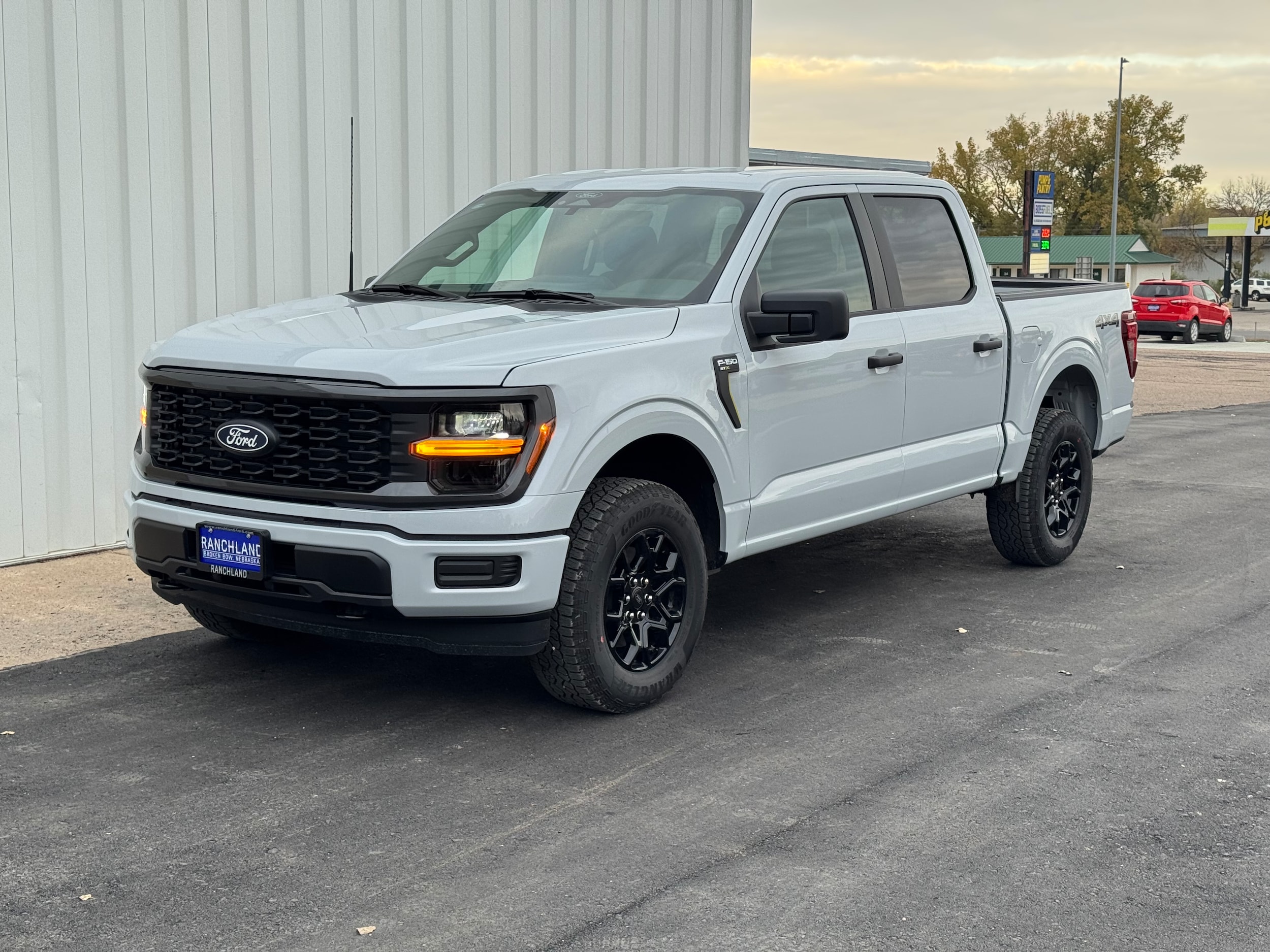 2025 Ford F-150 STX's photo
