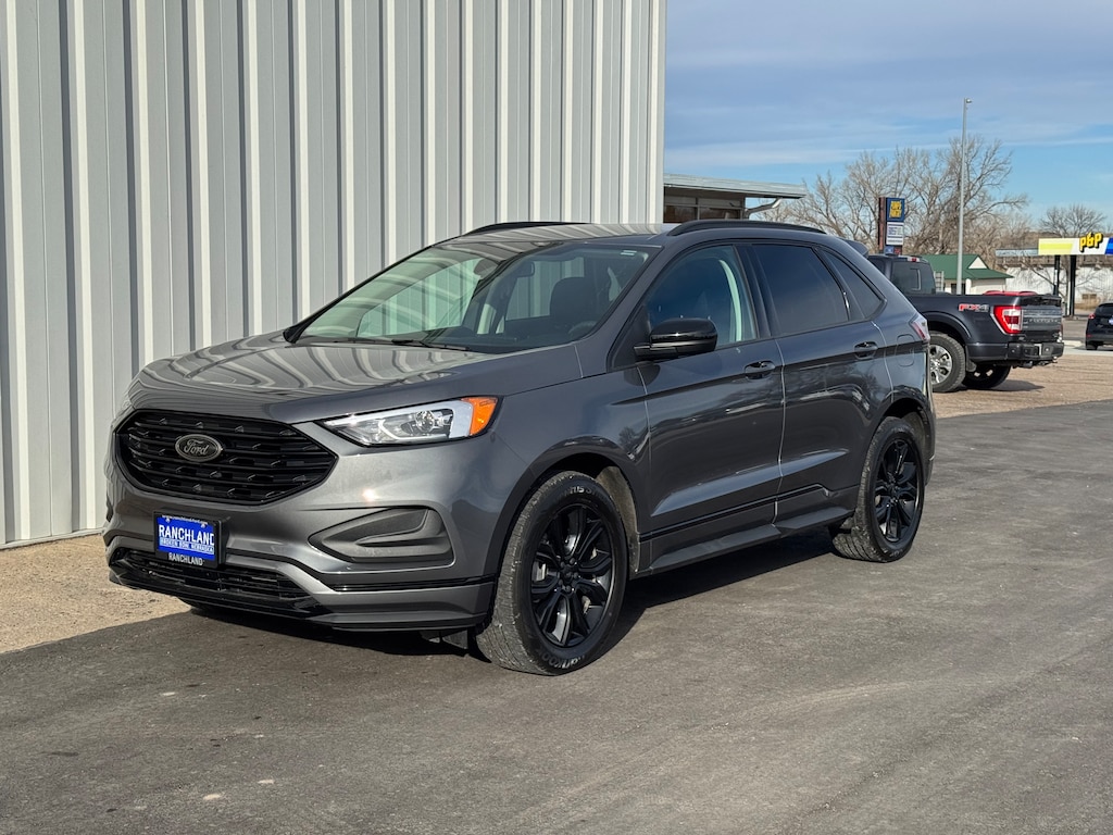 Used 2024 Ford Edge SE SUV