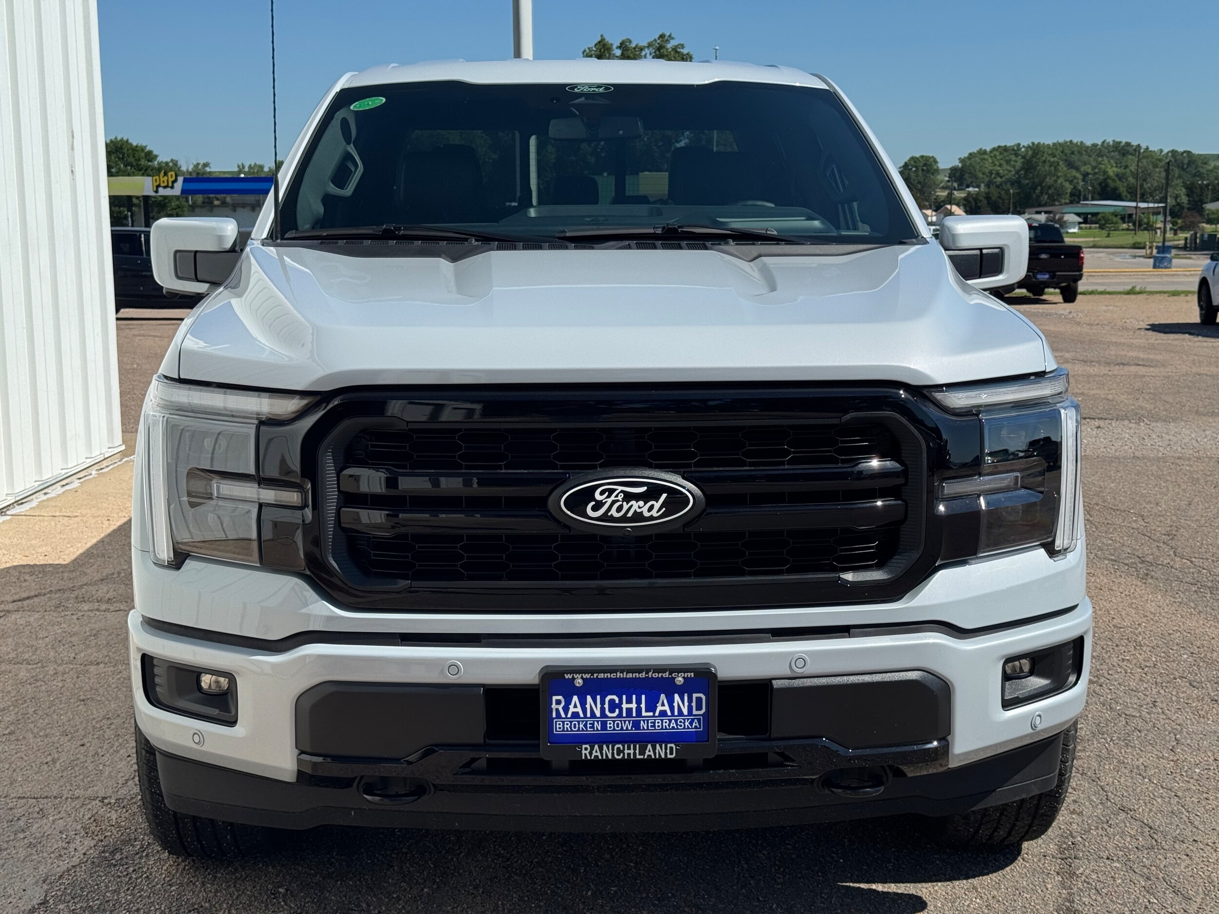 2025 Ford F-150 Lariat photo 4
