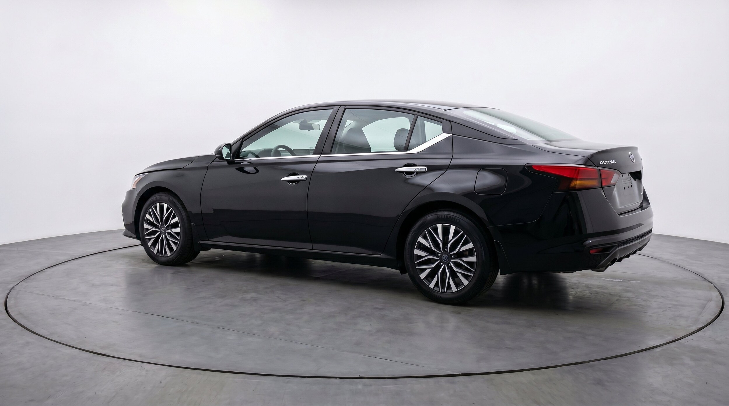 Thumbnail: 2025 Nissan Altima - 6
