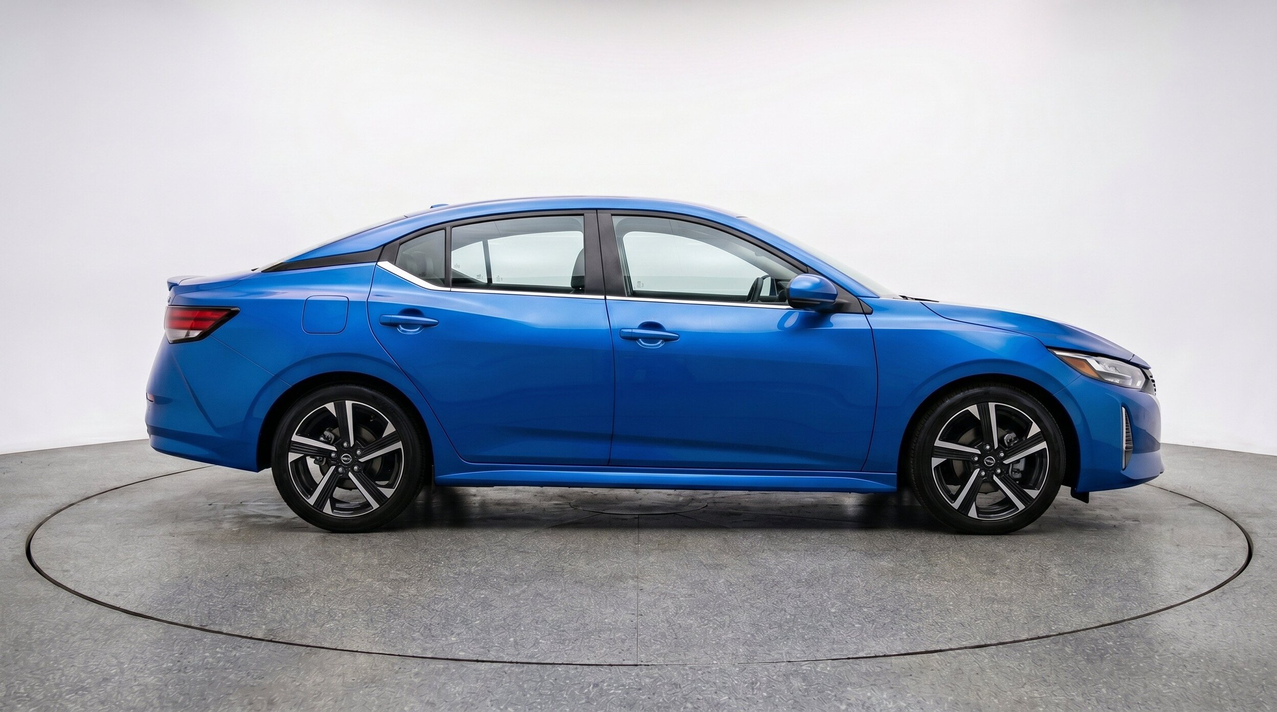 Thumbnail: 2025 Nissan Sentra - 10