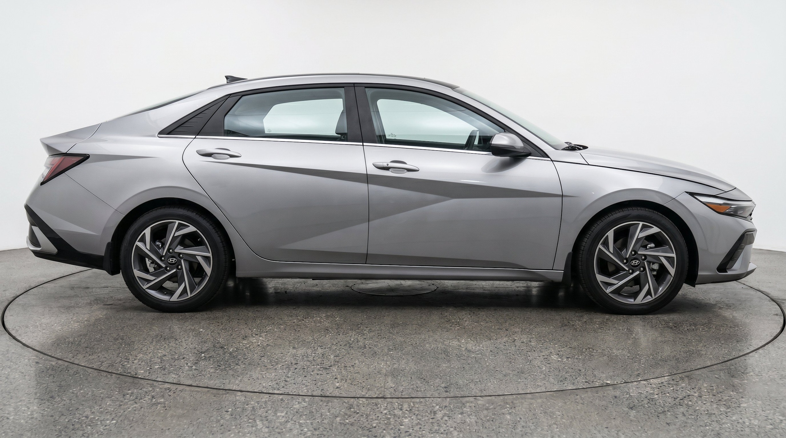 Thumbnail: 2025 Hyundai Elantra - 10