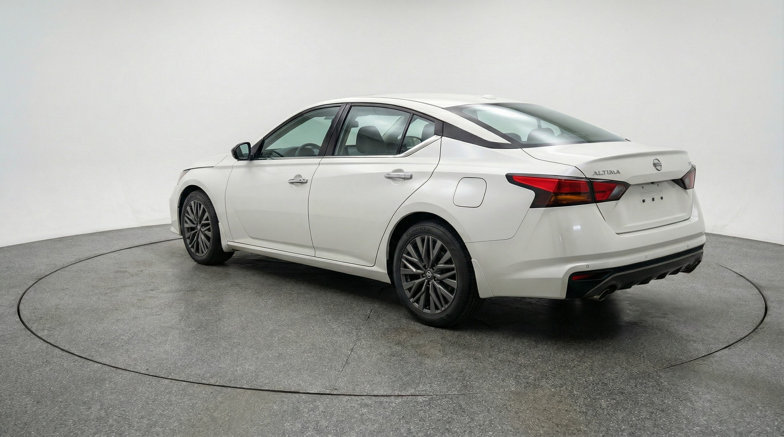 Thumbnail: 2025 Nissan Altima - 5