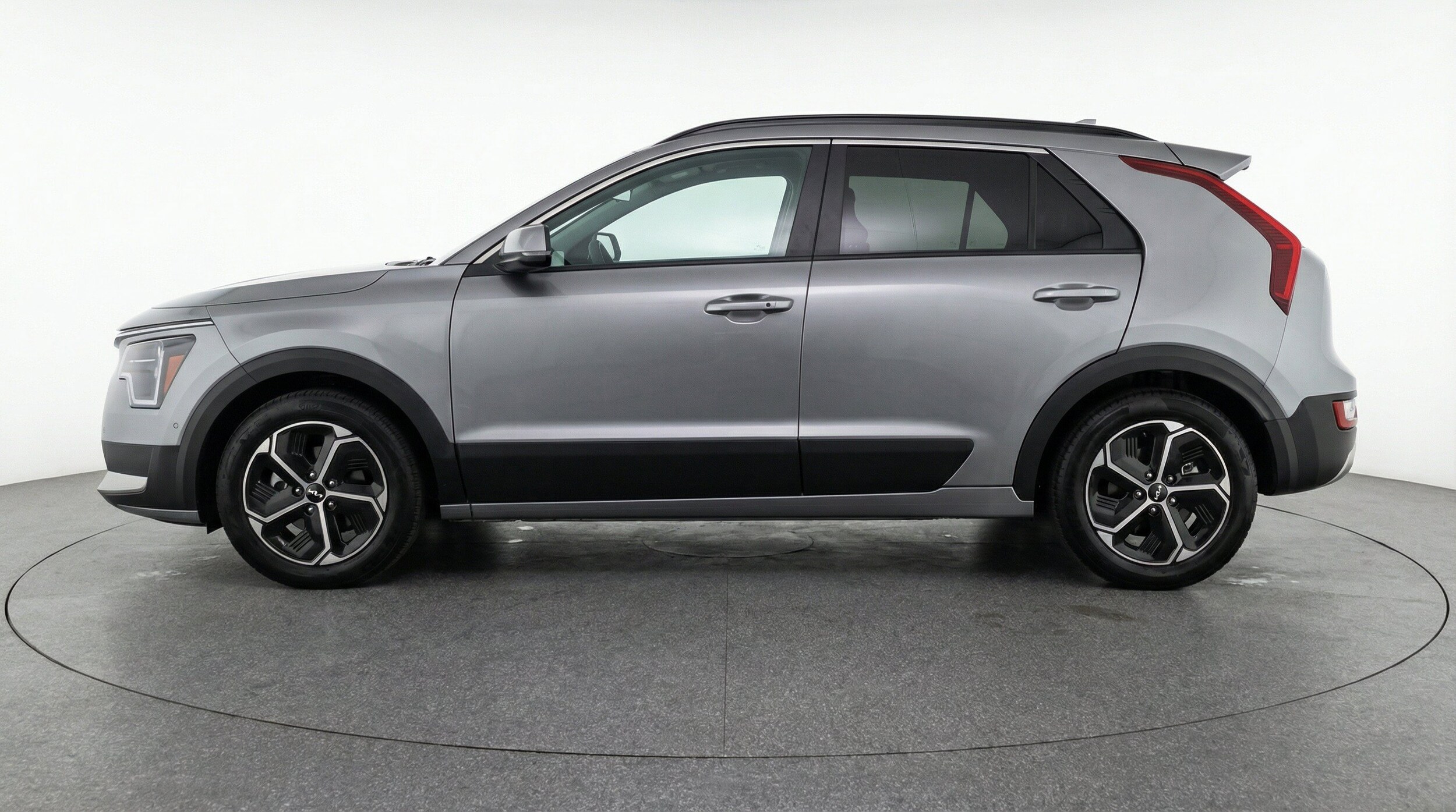Thumbnail: 2026 Kia Niro - 5