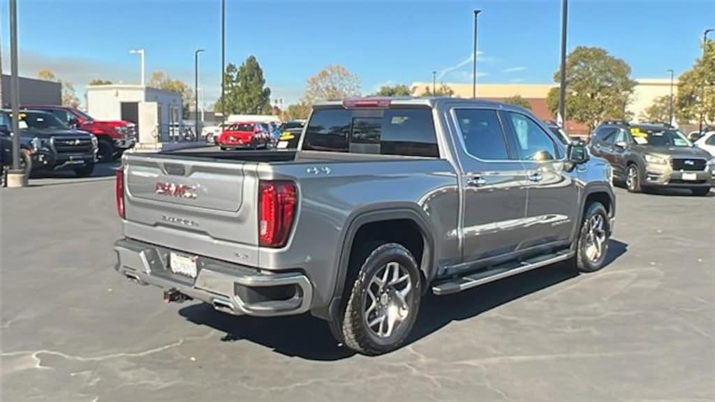 Used 2023 GMC Sierra 1500 SLT Truck Crew Cab