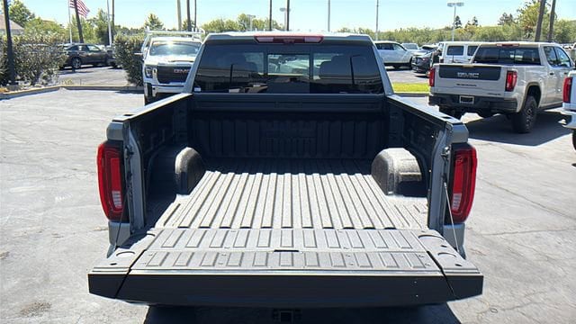 2026 GMC Sierra 1500 AT4X - Photo 10
