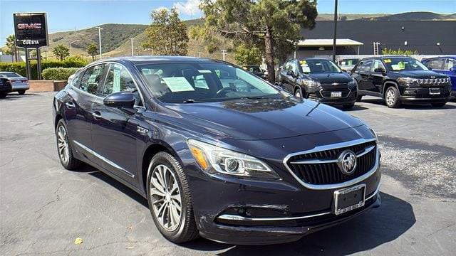 2017 Buick LaCrosse Essence's photo