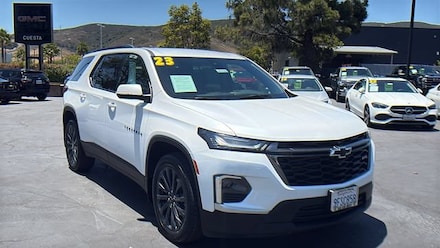2023 Chevrolet Traverse RS SUV