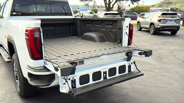 2026 GMC Sierra 2500HD Denali - Photo 12