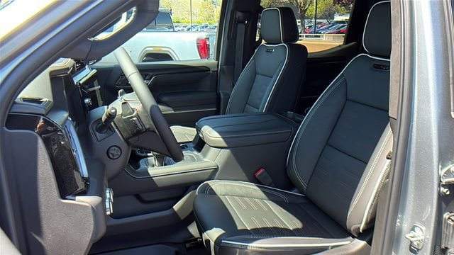 2026 GMC Sierra 1500 AT4X - Photo 23