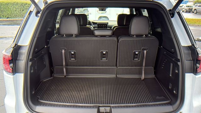 2026 GMC Acadia Elevation - Photo 11