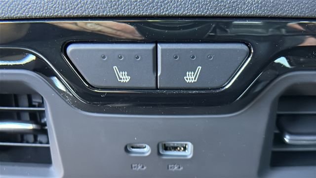 2026 GMC Sierra 1500 AT4X - Photo 17