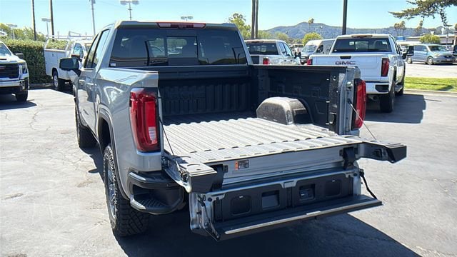 2026 GMC Sierra 1500 AT4X - Photo 11
