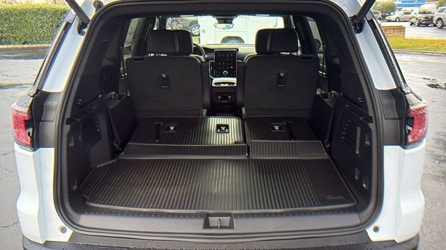 2026 GMC Acadia Elevation - Photo 10