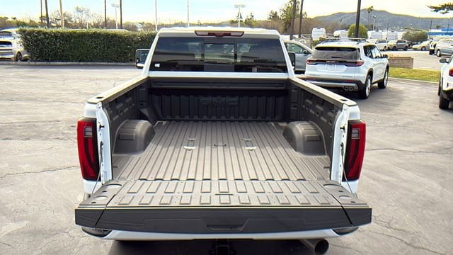 2026 GMC Sierra 2500HD Denali - Photo 11
