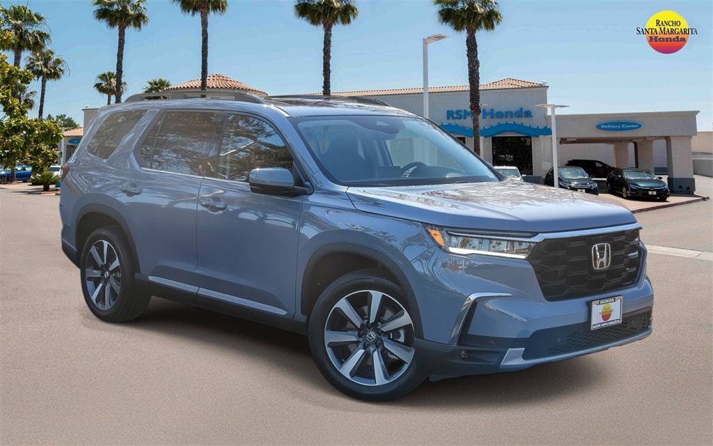 2025 Honda Pilot Touring's photo