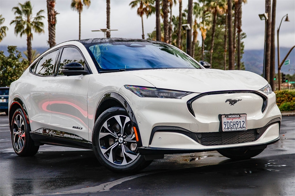 2021 Ford Mustang Mach-E Premium RWD