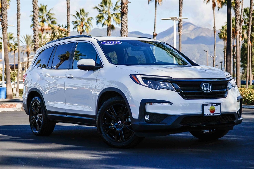 2021 Honda Pilot SE's photo