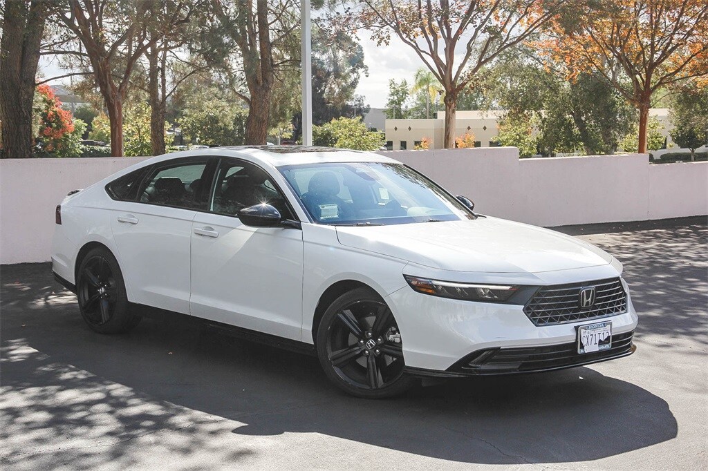 2025 Honda Accord Hybrid Sport-L's photo