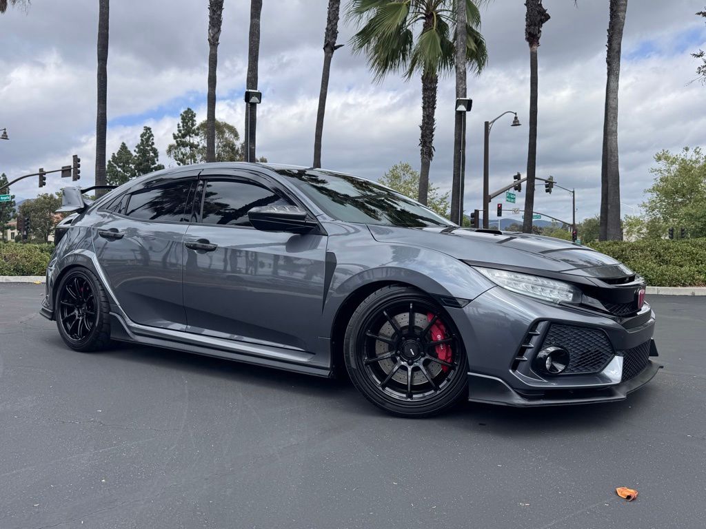 2018 Honda Civic Type-R Touring's photo