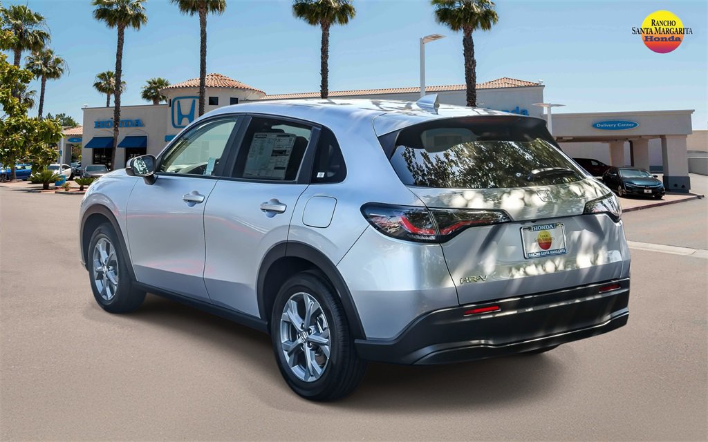 2026 Honda HR-V LX photo 3