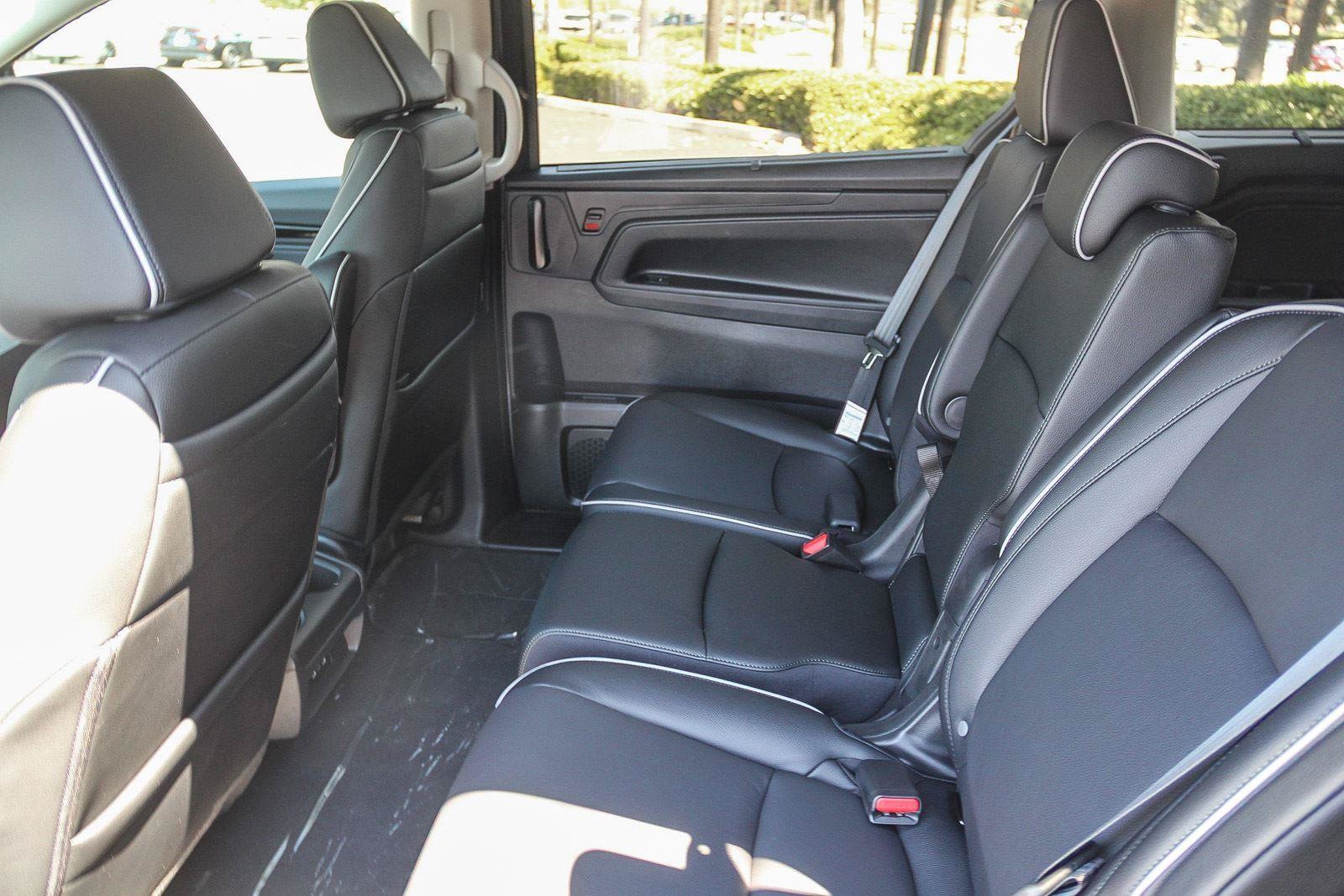 2026 Honda Odyssey Touring - Photo 18
