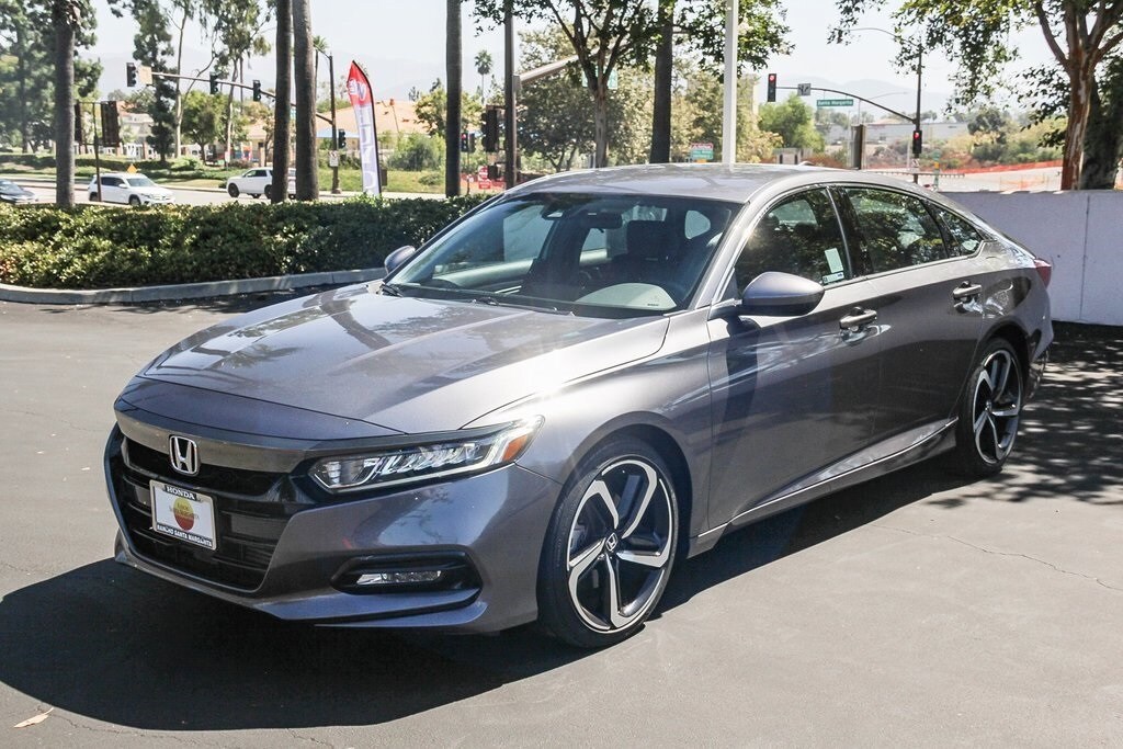 2020 Honda Accord Sport photo 3