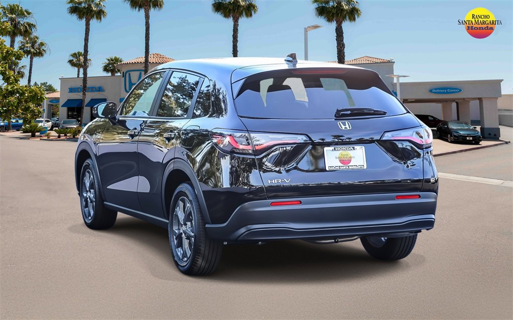 2026 Honda HR-V LX photo 4