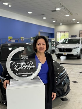 Staff member Nancy Coronado from ID_28404f19b5ff