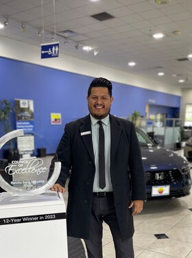 Staff member Christian Luna Yanez from ID_3a2ee2613a5b