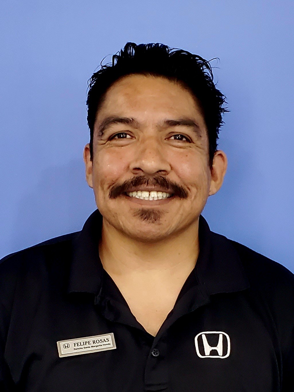 Staff member Felipe Rosas from ID_9ab1ffe0362d