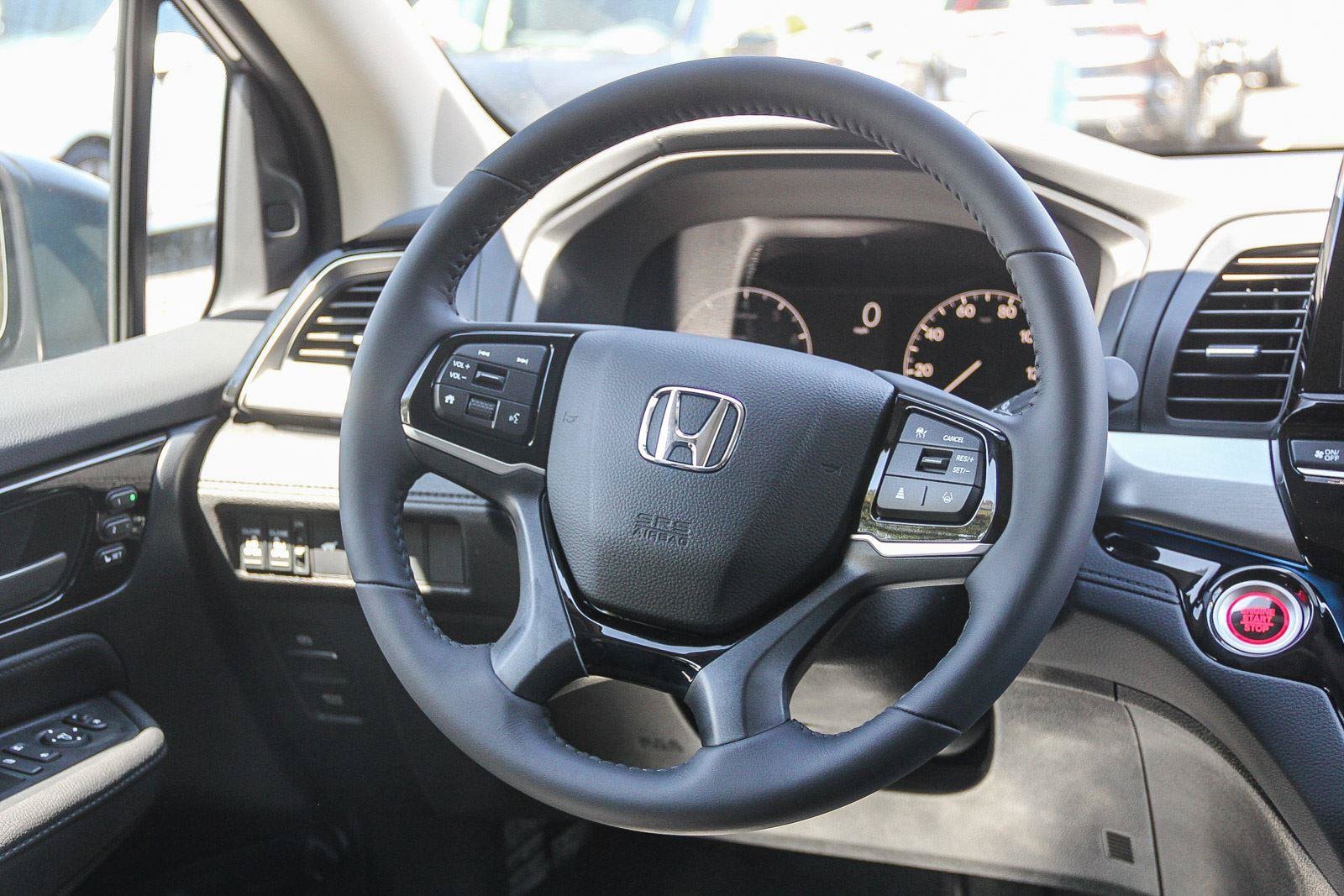 2026 Honda Odyssey Touring - Photo 16
