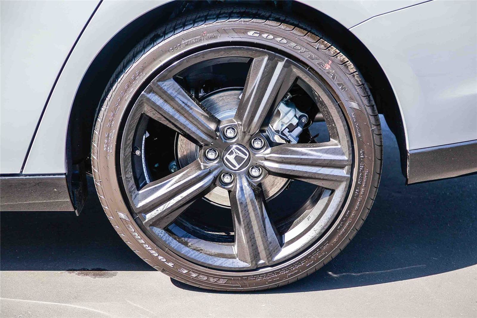 2026 Honda Accord Hybrid Sport-L - Photo 9