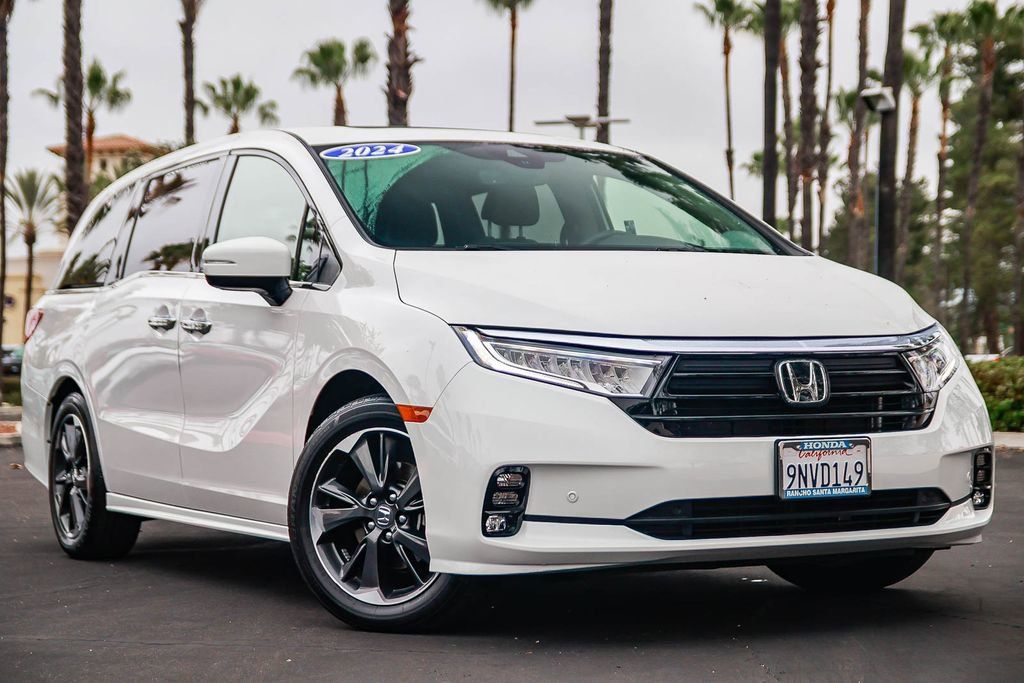 2024 Honda Odyssey Elite's photo
